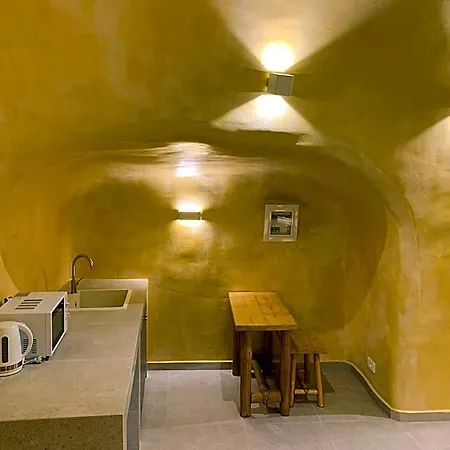 M Santorini Conelia Cave 3*