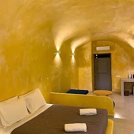 Hotel M Santorini Conelia Cave 3*